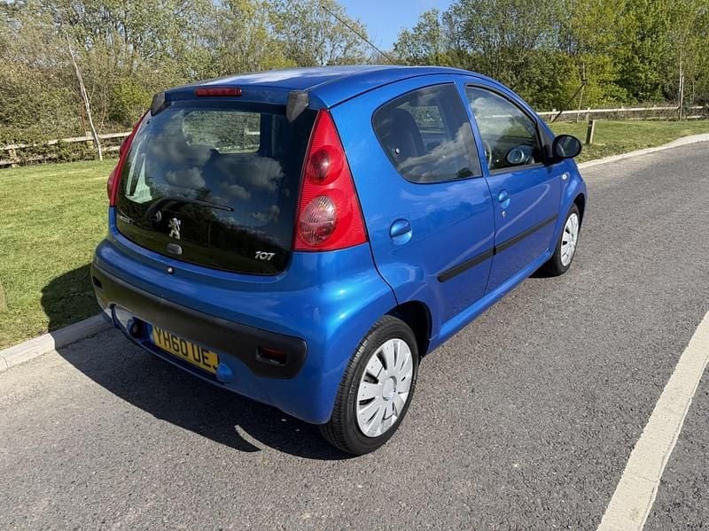Used Peugeot 107 68 HP (50 kW) 2011 Blue Hatchback