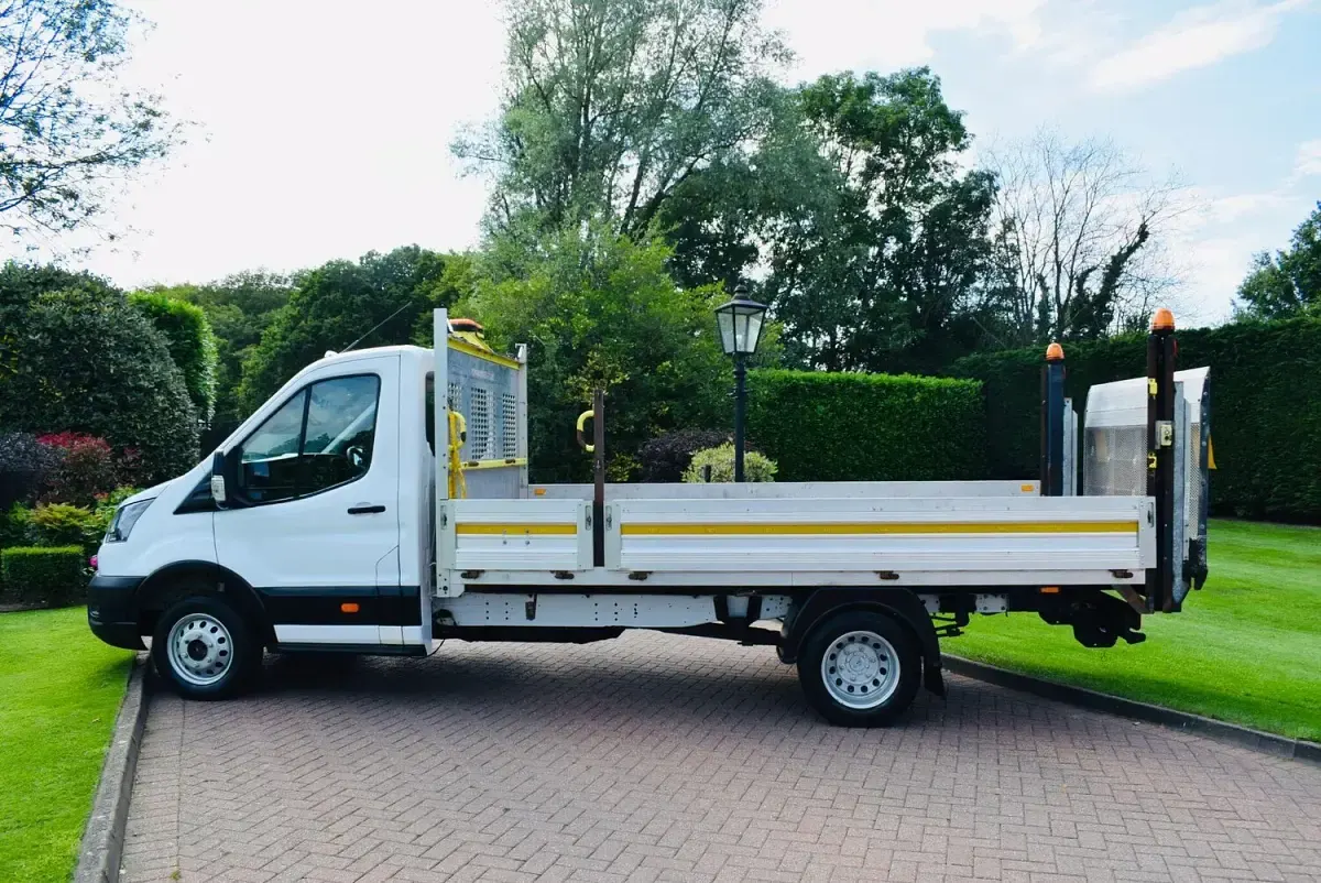 Used Ford Transit Premium 130 HP (95 kW) 2022 White Van