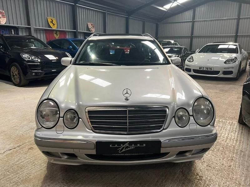 Used Mercedes E280 Elegance 205 HP (150 kW) 2002 Silver Estate