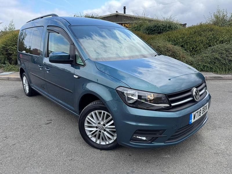 Green Used 2018 VW Caddy Maxi Life Life MPV | £11,495 (Fair price) - Image 1/3