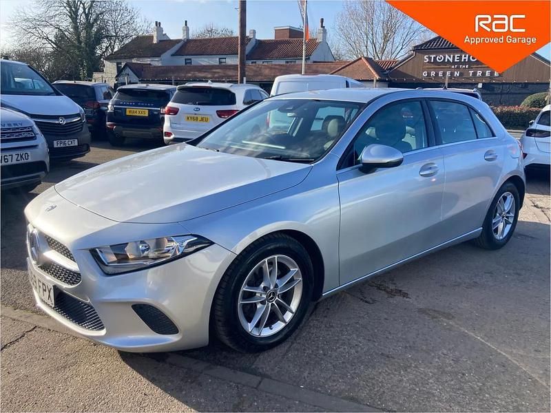 Used Mercedes A180 SE 136 HP (100 kW) 2019 Silver Hatchback