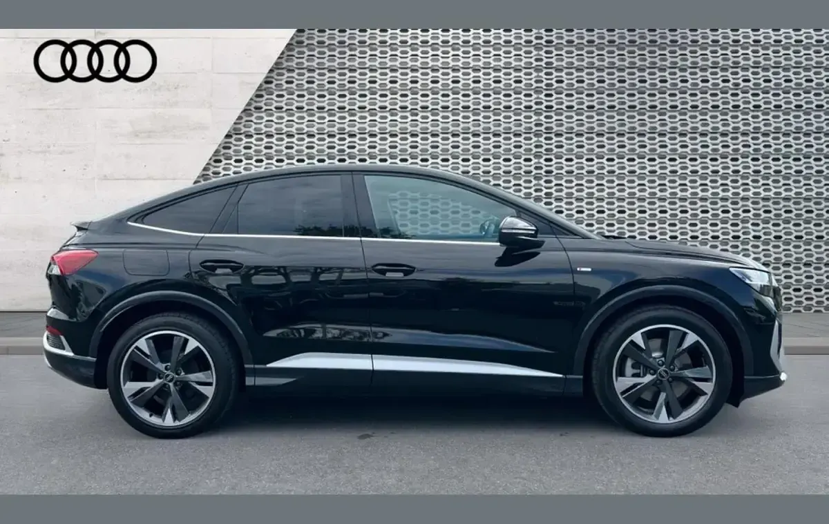 New Audi Q4 e-tron S-Line 250 kW (340 HP) 2026 Black SUV