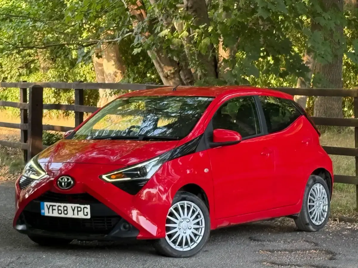 Used Toyota Aygo X-play 2018 Red Hatchback