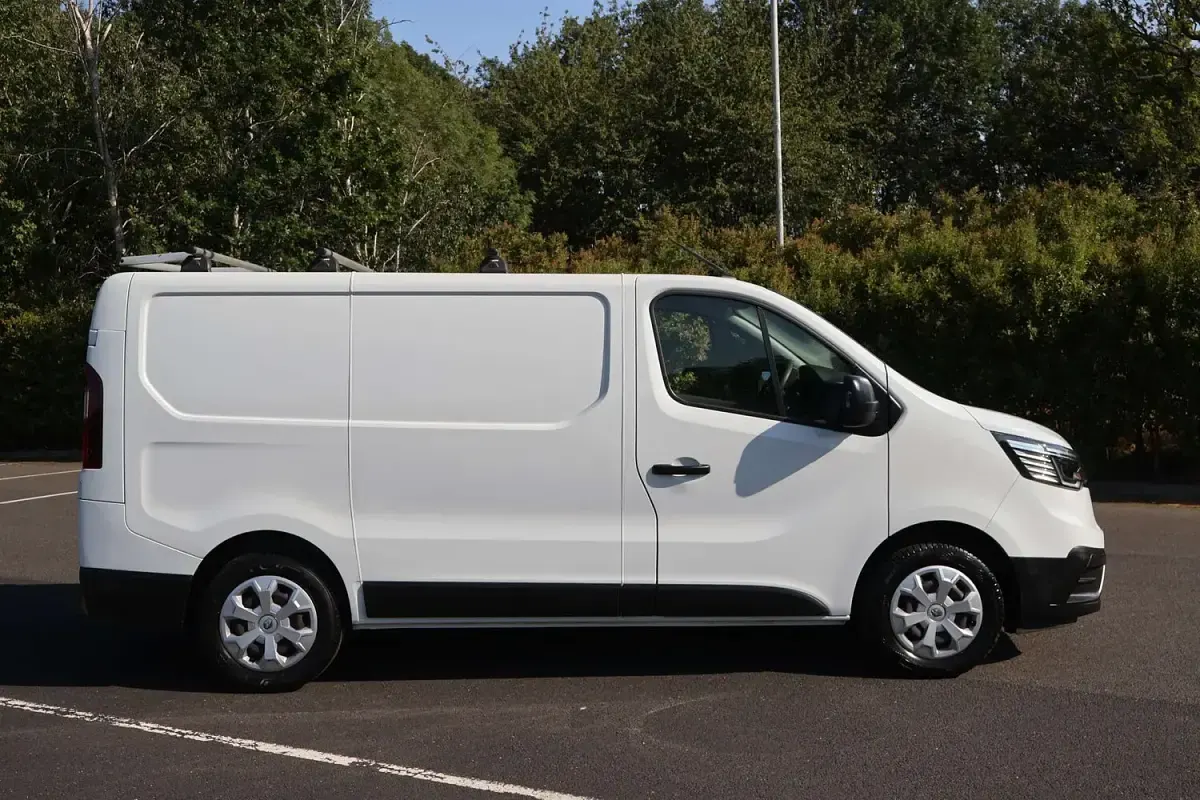 Used Renault Trafic Business 2023 White