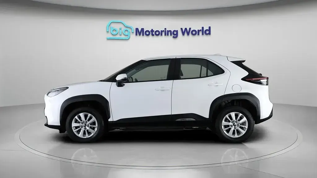 Used Toyota Yaris Cross 116 HP (85 kW) 2023 White SUV