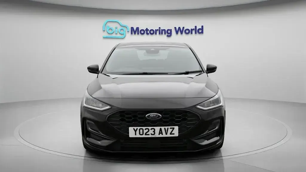 Used Ford Focus ST-Line X 155 HP (114 kW) 2023 Black Hatchback