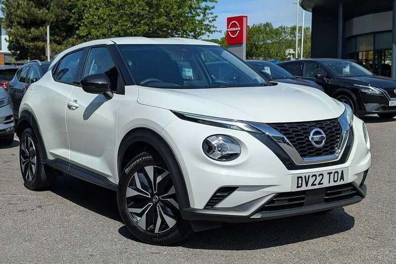 White Used 2022 Nissan Juke Acenta SUV | £13,990 (Fair price) - Image 1/4