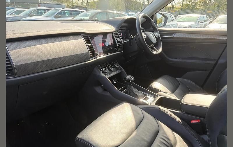 Used Skoda Kodiaq SE L Executive 147 HP (108 kW) 2024 Grey SUV
