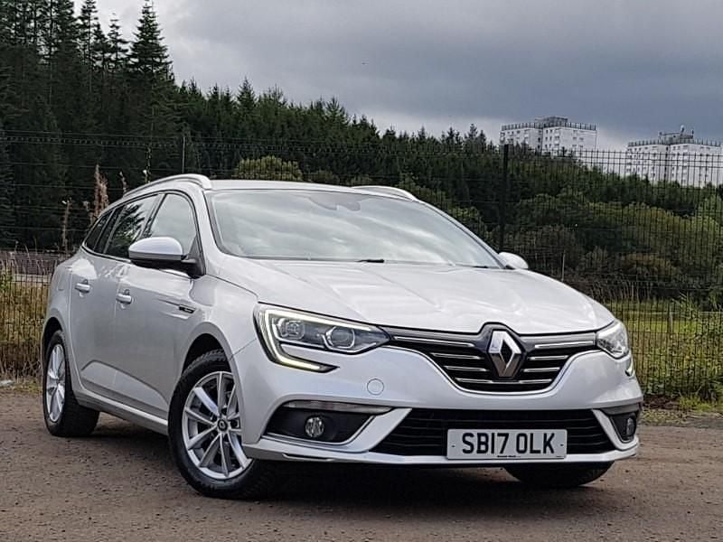 Silver Used 2017 Renault Mégane GrandTour Dynamique Estate | £9,498 (Fair price) - Image 1/4