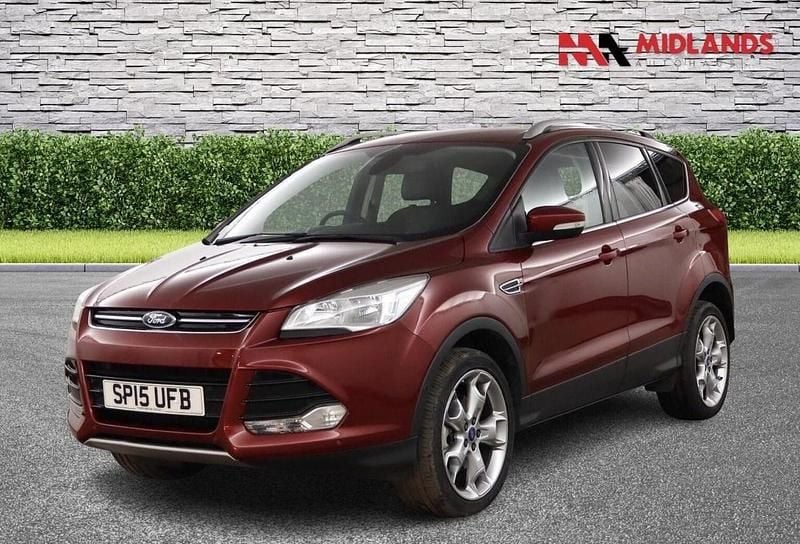 Used Ford Kuga Titanium 2015 Red SUV
