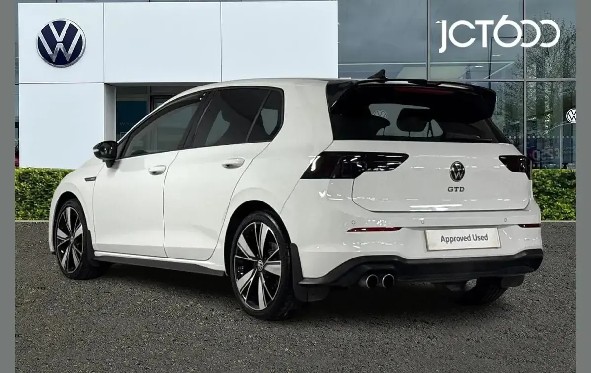 Used VW Golf VIII GTD 196 HP (144 kW) 2024 White Hatchback