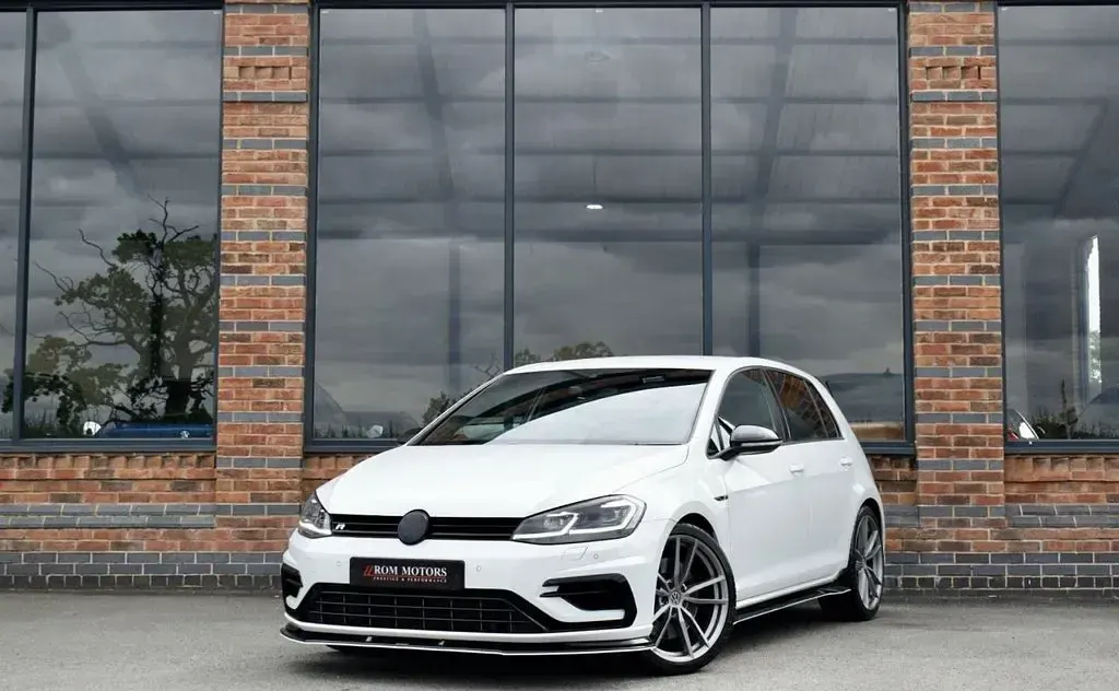 Used VW Golf VII R 300 HP (220 kW) 2019 Hatchback