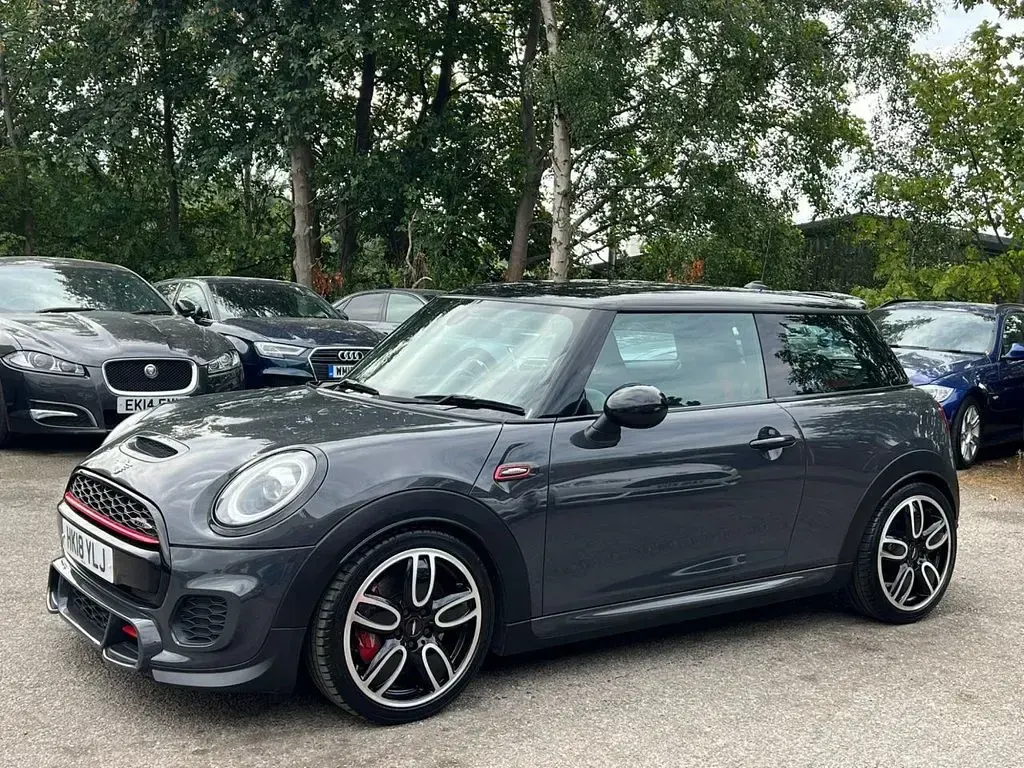 Used Mini John Cooper Works Hatch 231 HP (169 kW) 2018 Grey Hatchback