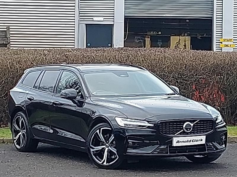 Black New 2025 Volvo V60 Ultra Estate | £37,998 (Fair price) - Image 1/4