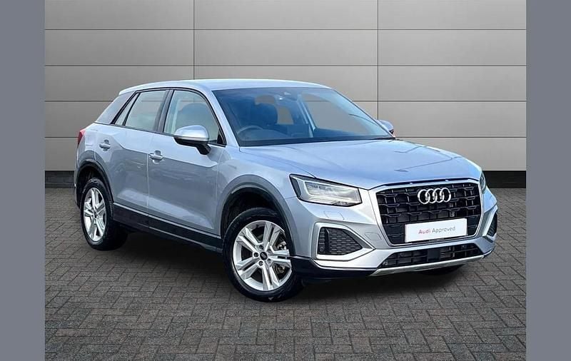 New Audi Q2 Sport 147 HP (108 kW) 2025 Silver SUV
