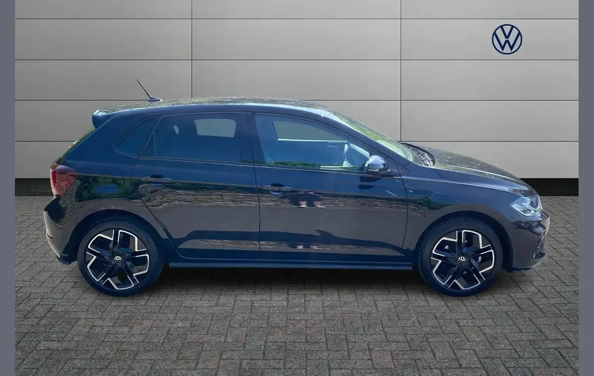 Used VW Polo R-line 115 HP (84 kW) 2025 Black Hatchback