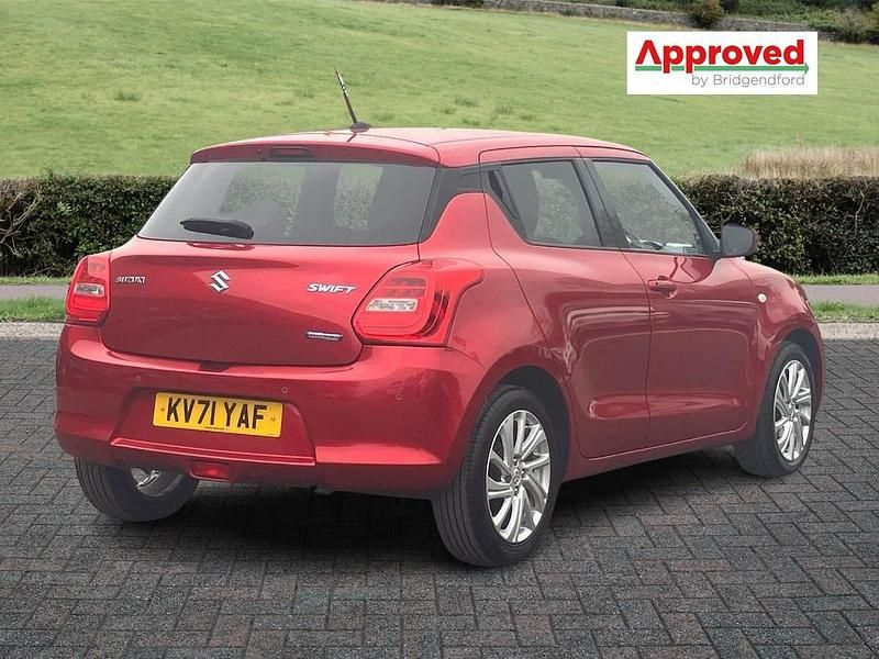 Used Suzuki Swift SZ-T 83 HP (61 kW) 2021 Red Hatchback