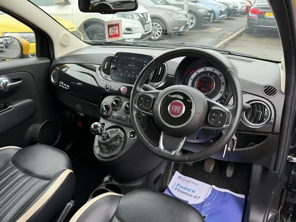 Used Fiat 500 Lounge 69 HP (50 kW) 2018 Multicolour Hatchback