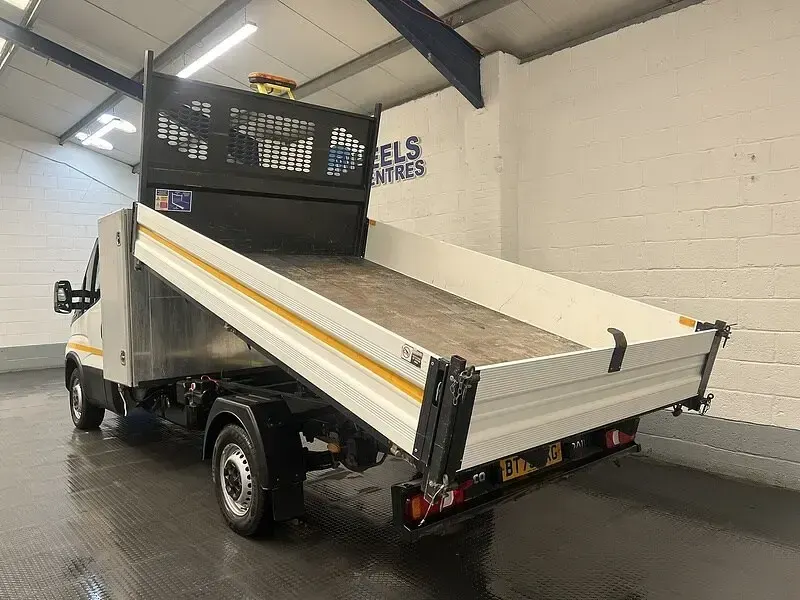 Used Iveco Daily 136 HP (100 kW) 2023 White Cabriolet