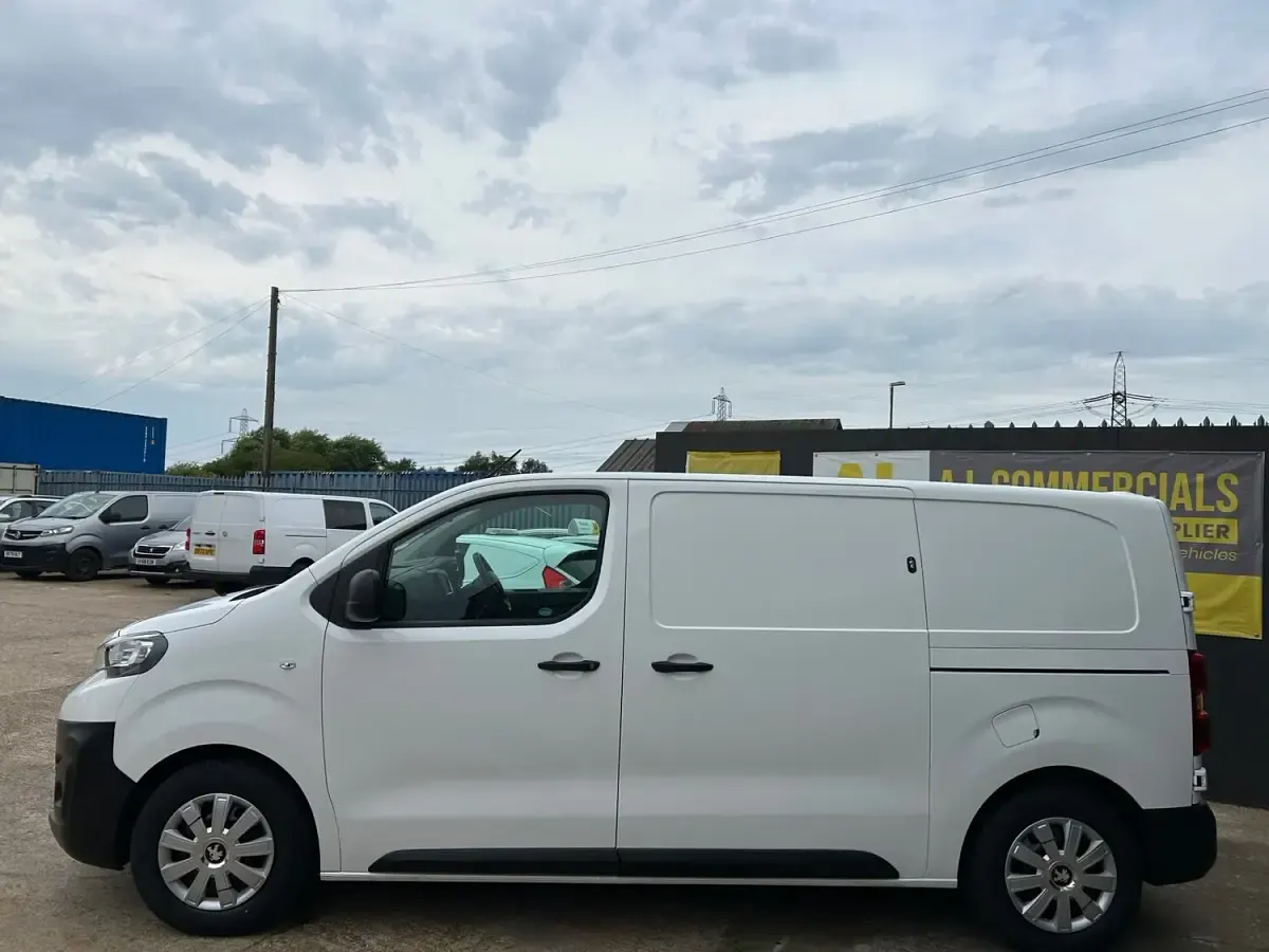 Used Peugeot Expert 2020 White Van