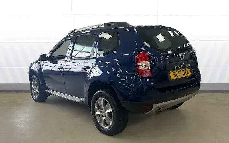 Used Dacia Duster Lauréate 125 HP (91 kW) 2017 Blue SUV