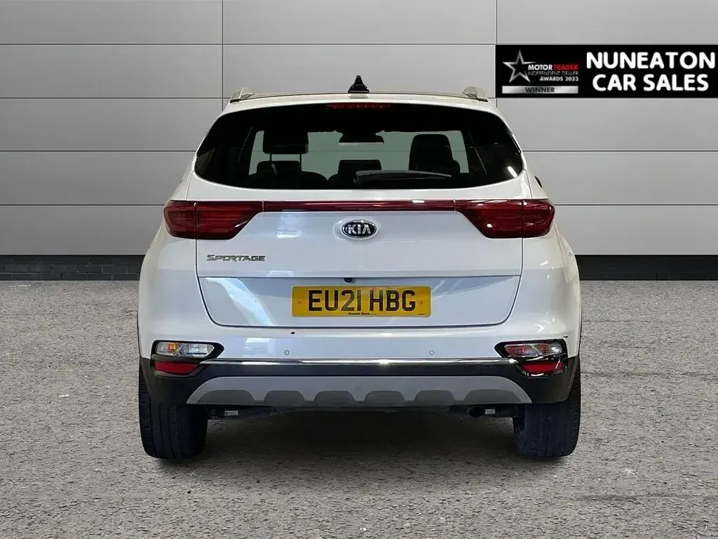Used Kia Sportage 174 HP (127 kW) 2021 White SUV