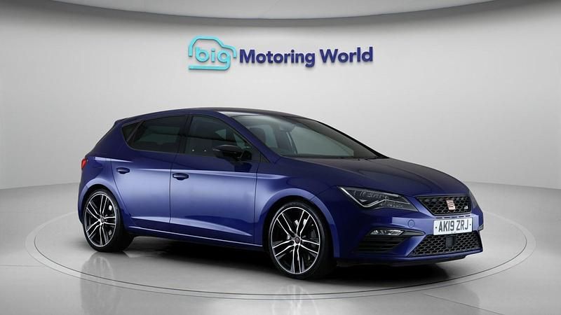 Used Seat Leon Cupra 290 290 HP (213 kW) 2019 Blue Hatchback