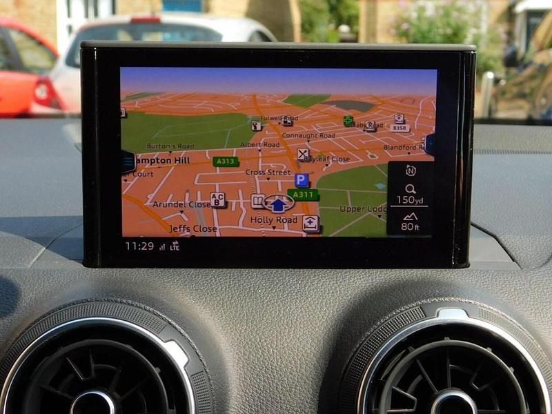 Used Audi Q2 Sport 150 HP (110 kW) 2020 White SUV