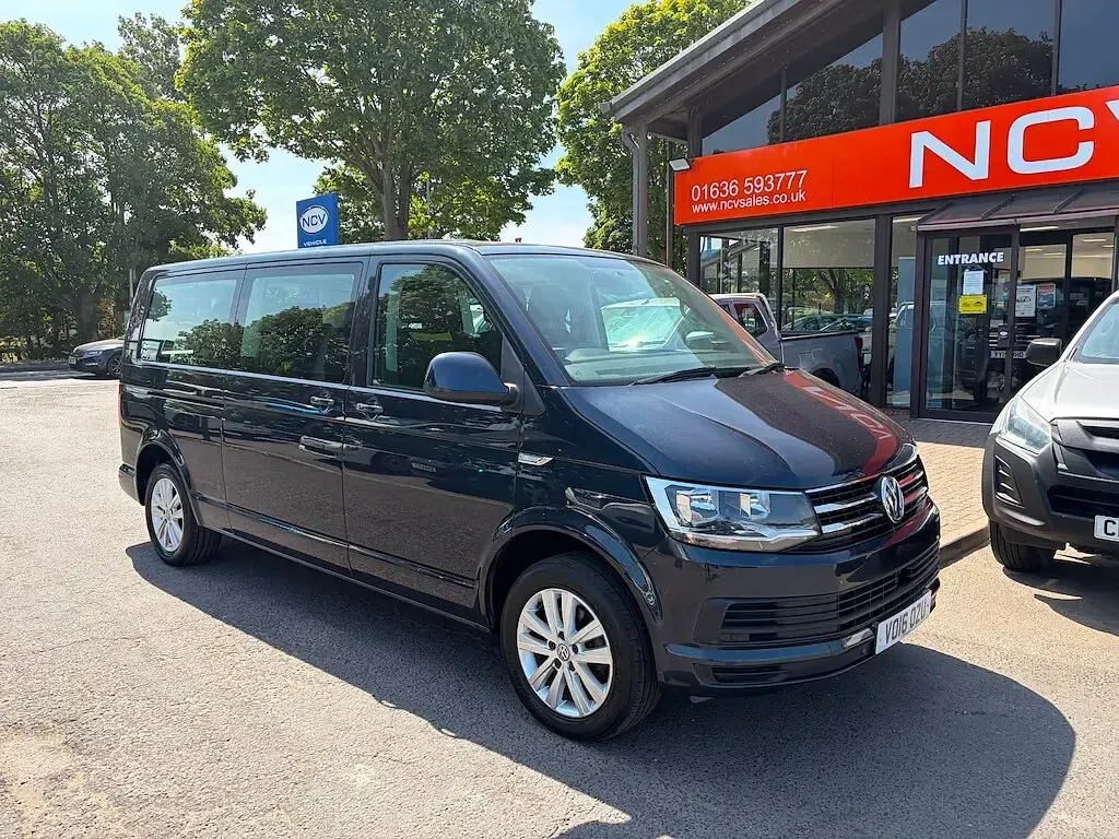 Used VW T6 SE 150 HP (110 kW) 2016 Blue Van