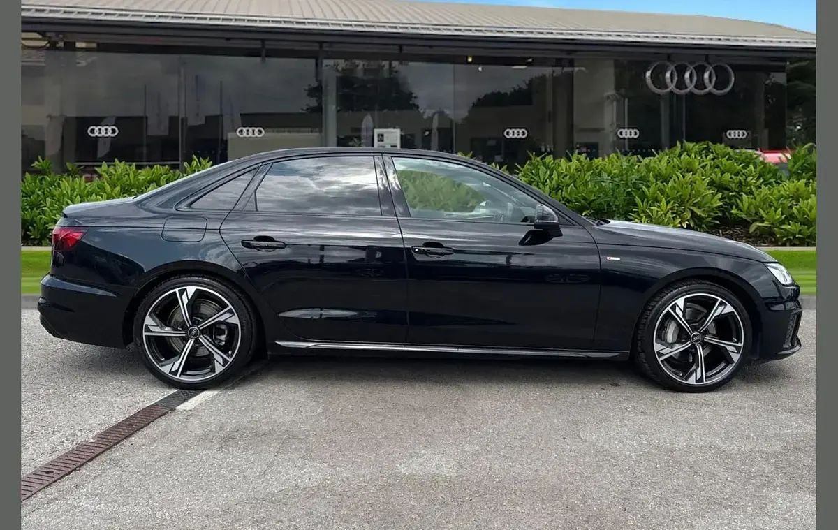 Used Audi A4 Black Edition 200 HP (147 kW) 2024 Black Sedan