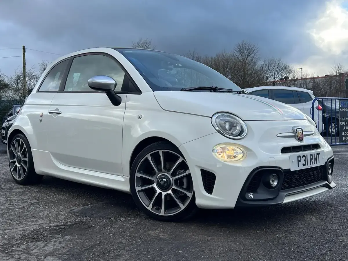 Used Abarth 595 Turismo 165 HP (121 kW) 2017 White Cabriolet
