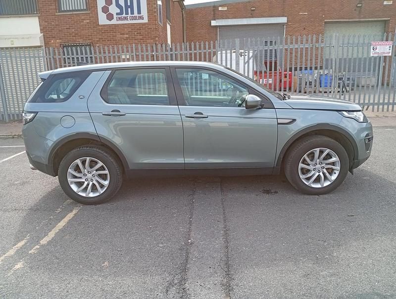 Second-hand Land Rover Discovery Sport SE 2016 Gri SUV