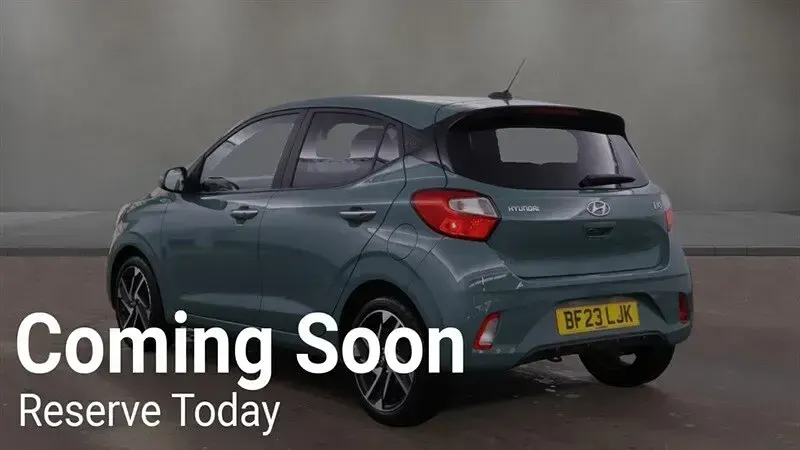 Used Hyundai i10 Premium 84 HP (61 kW) 2023 Green Hatchback
