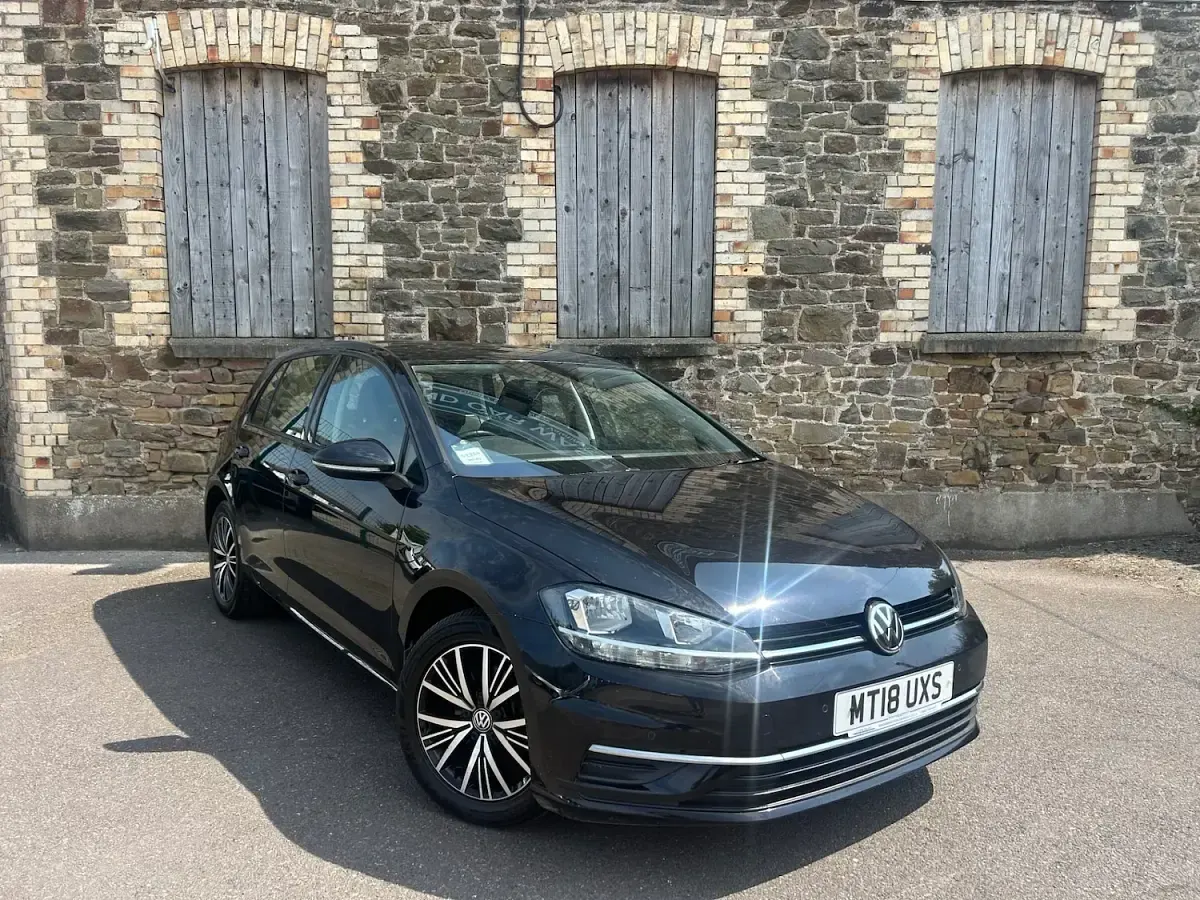 Used VW Golf VII SE 150 HP (110 kW) 2018 Black Hatchback
