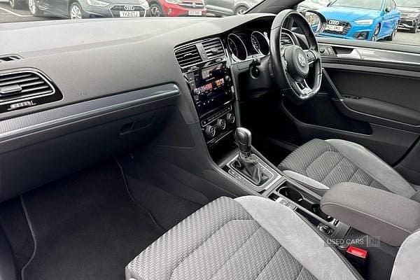 Used VW Golf VII R-line Edition 150 HP (110 kW) 2020 Black Hatchback