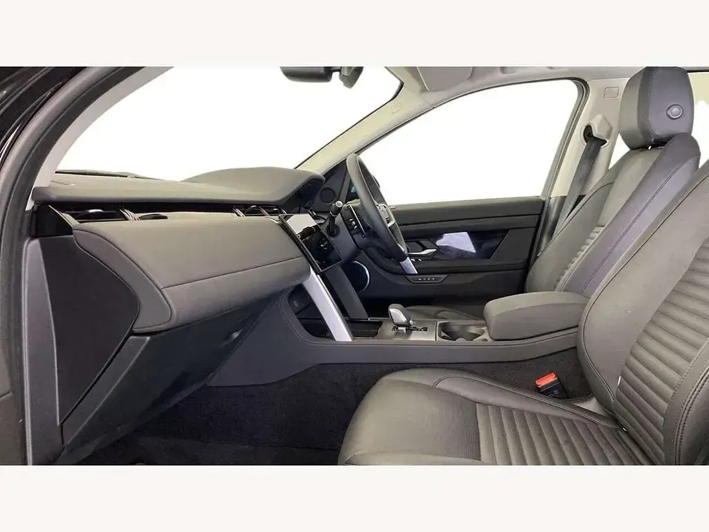 Second-hand Land Rover Discovery Sport S 204 CP (150 kW) 2025 Negru SUV