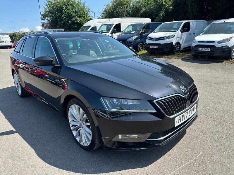 Black Used 2017 Skoda Superb SE L Executive Estate | £14,599 (Fair price) - Image 1/4