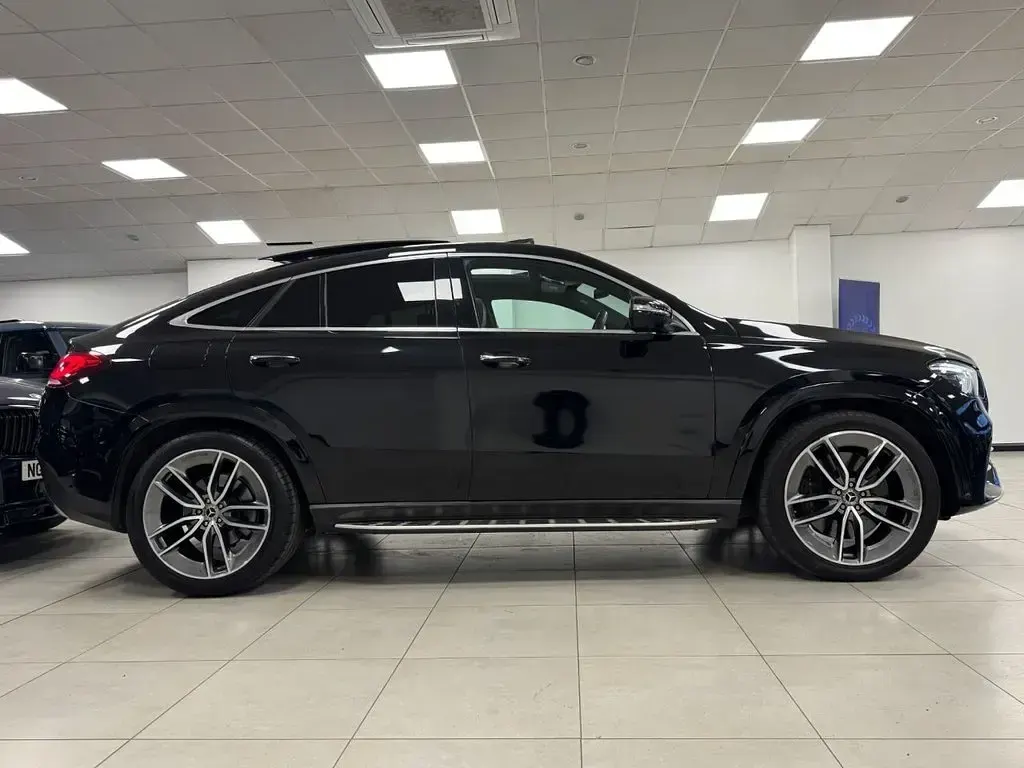 Begagnad Mercedes GLE400 AMG line 2020 Svart Sportkupé