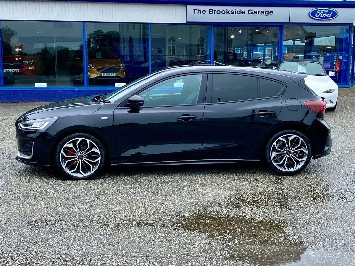 Used Ford Focus ST-Line 2022 Black Hatchback