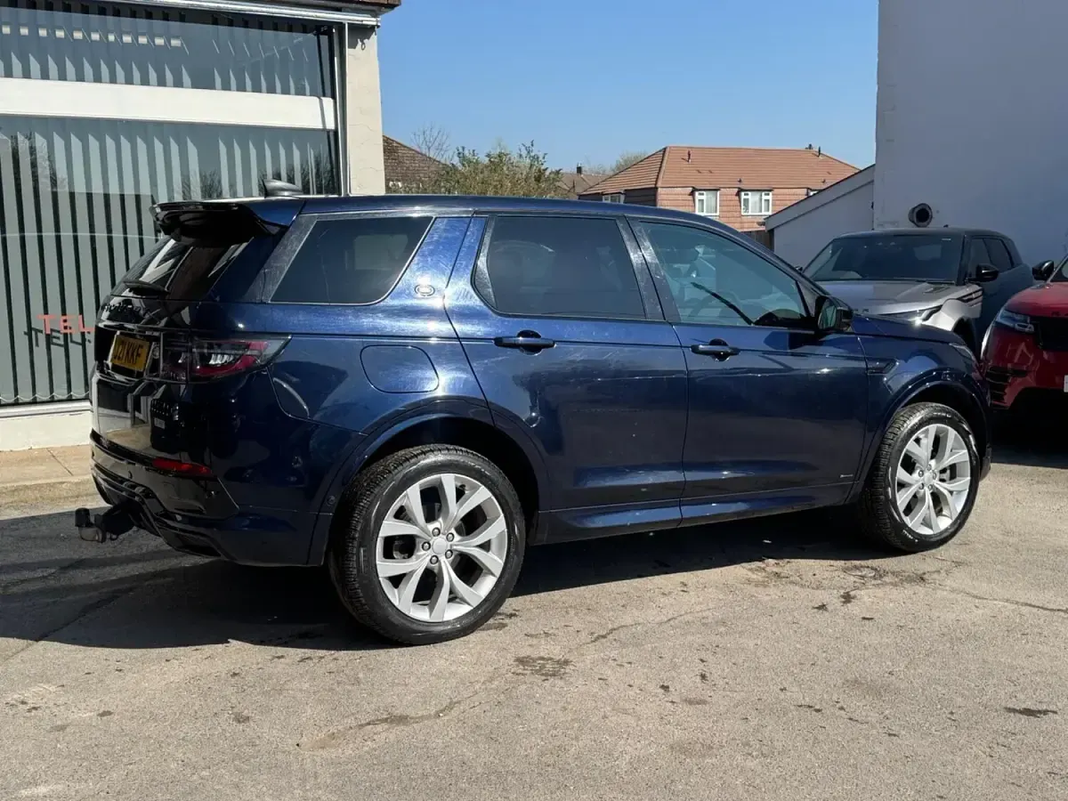 Used Land Rover Discovery Sport R-Dynamic 200 HP (147 kW) 2021 Blue SUV