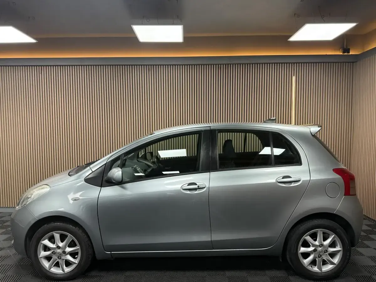 Used Toyota Yaris SR 2008 Silver Hatchback