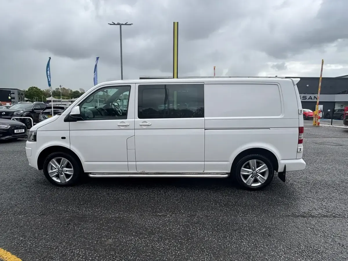 Begagnad VW Transporter Highline 180 HK (132 kW) 2014 Vit Van