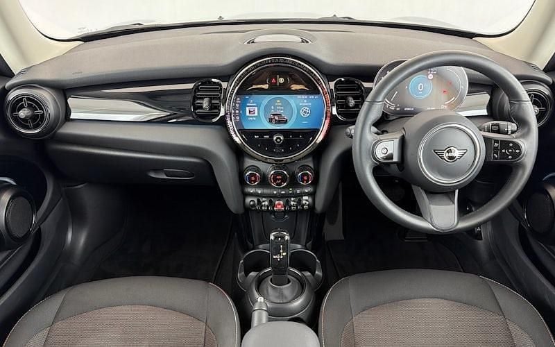 Used Mini Cooper Classic 136 HP (100 kW) 2022 Hatchback