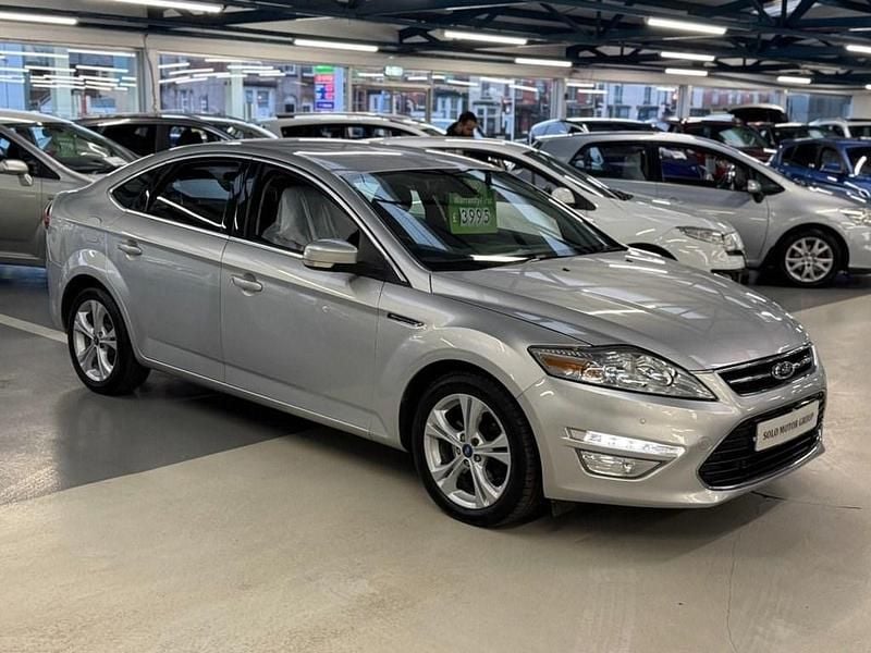 Used Ford Mondeo Titanium 163 HP (119 kW) 2012 Silver Hatchback