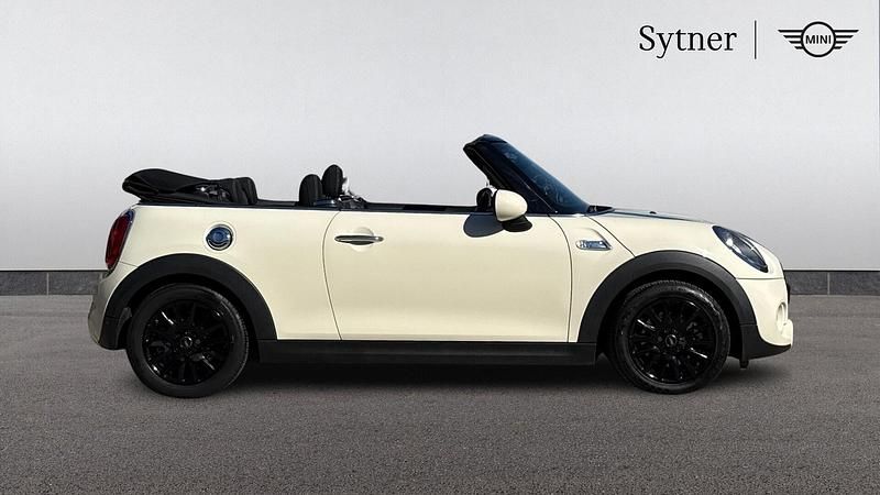 Used Mini Cooper S 189 HP (139 kW) 2017 White Hatchback