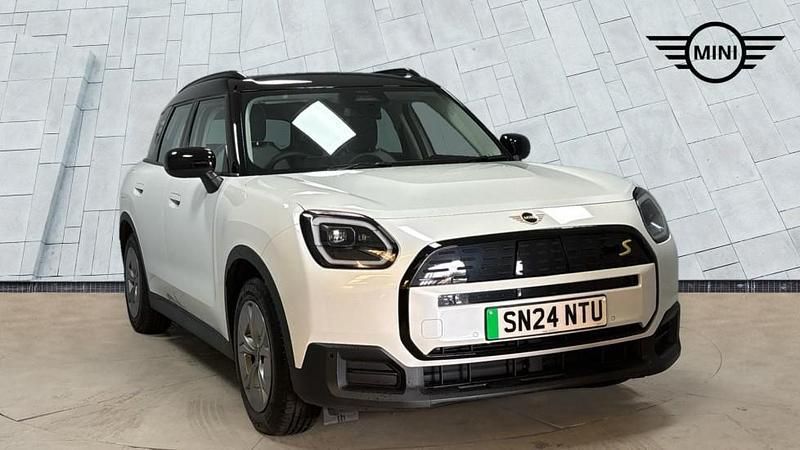 White Used 2024 Mini Countryman SUV | £32,895 (Good price) - Image 1/4