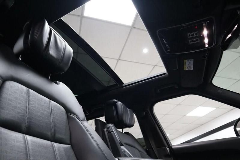 Image 3/4