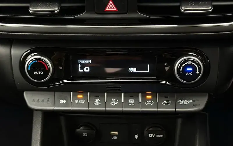Used Hyundai Kona Premium 141 HP (103 kW) 2022 Grey SUV