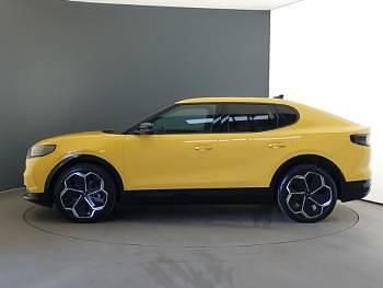 Used Ford Capri Premium 210 kW (286 HP) 2025 Yellow Estate
