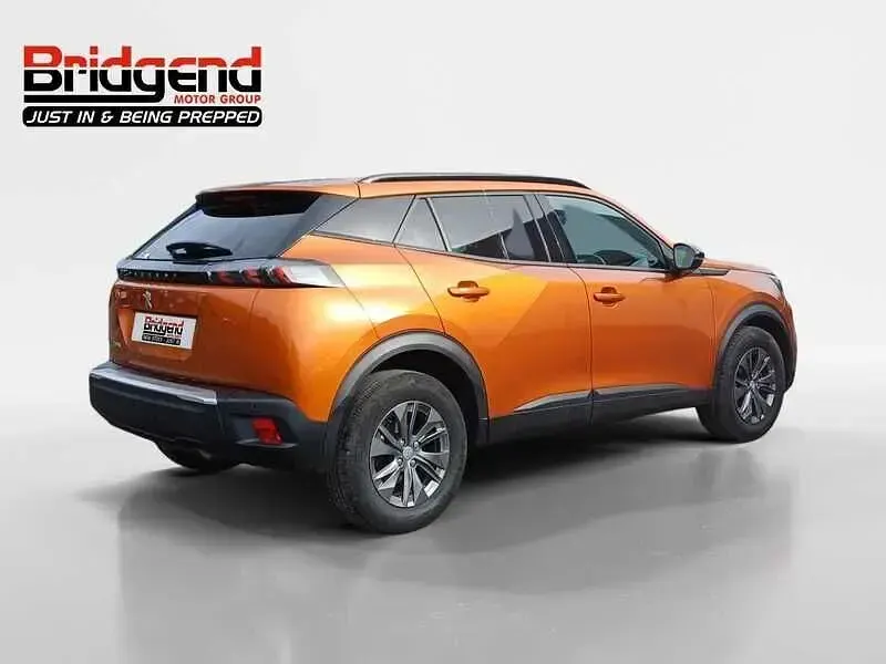 Used Peugeot 2008 Active+ 2023 Orange SUV